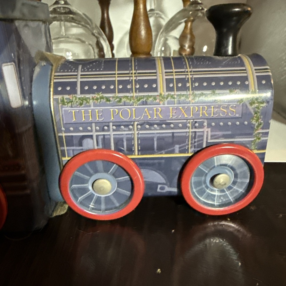 Polar Express Train Engine From Hallmark - Picture 2 of 8